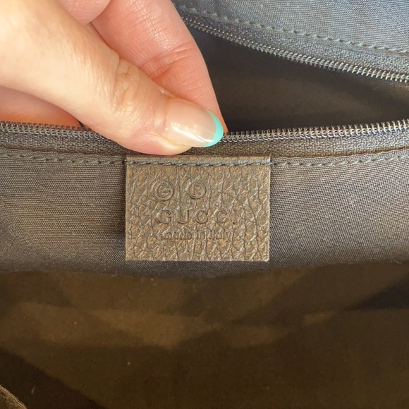 Gucci Handbag - Picture 5 of 9